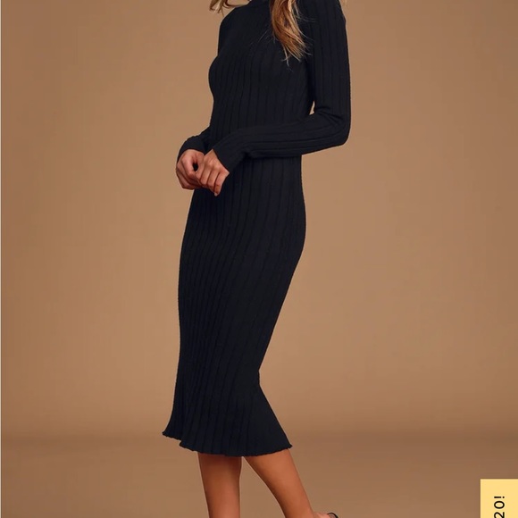 Lulus sweater dress. So soft! Stretchy. Midi.  Great condition... - Picture 3 of 5